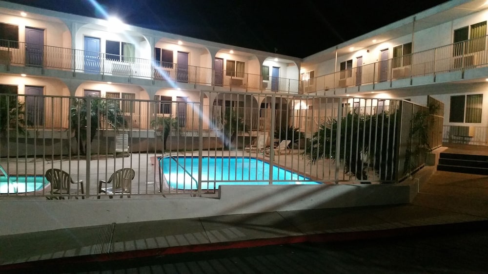 Motel6 Oceanside, CA - Marina 32/32