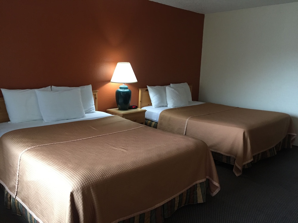 Tiki Lodge Motel 15/49