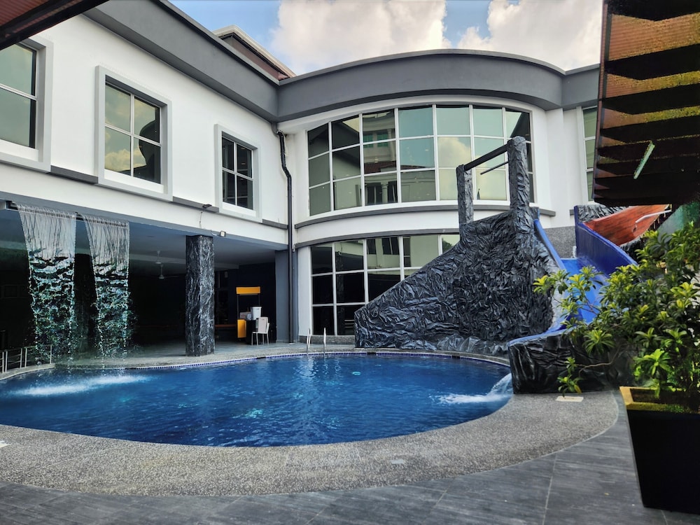 De Palma Hotel Shah Alam 7/63