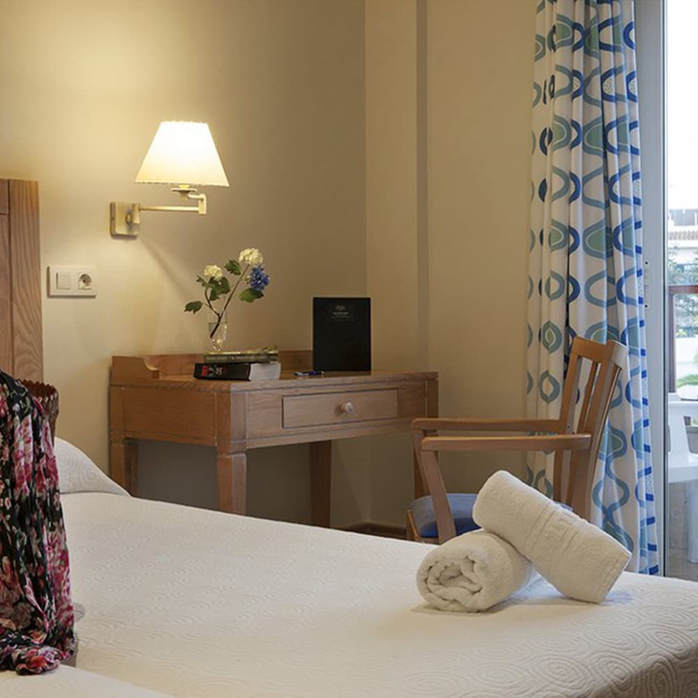 Hostal Residencia Voramar 34/54