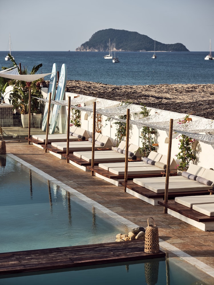 Gardelli Resort 60/65