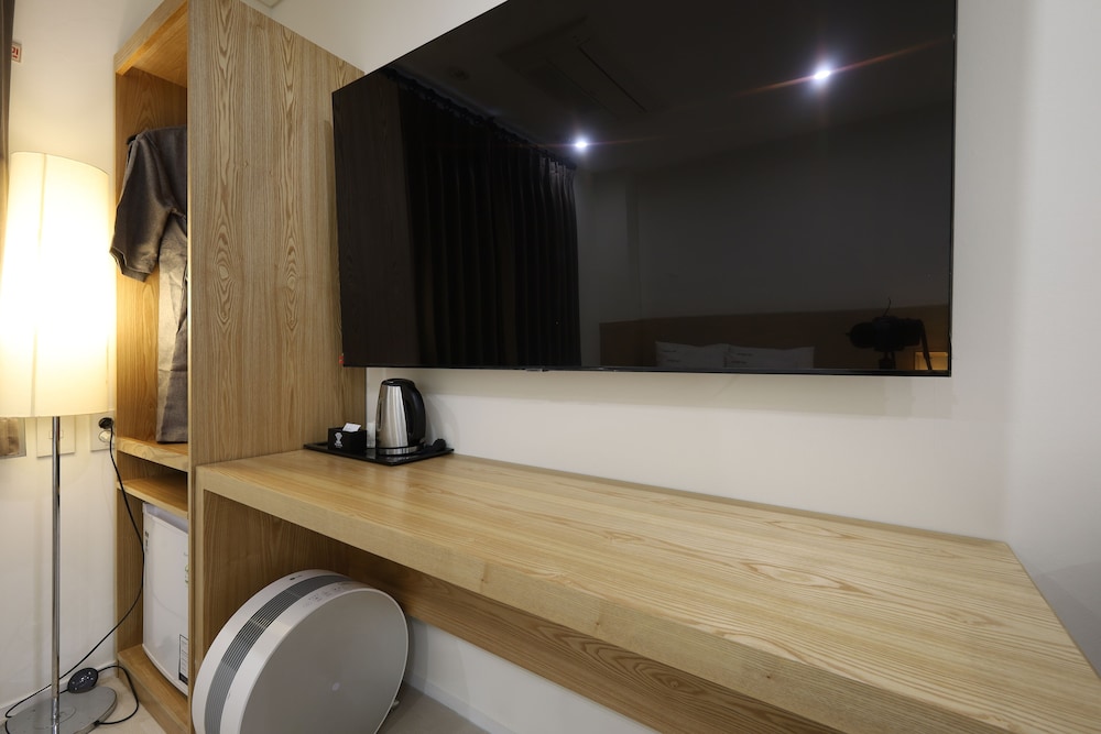 TRT Hotel 3/50
