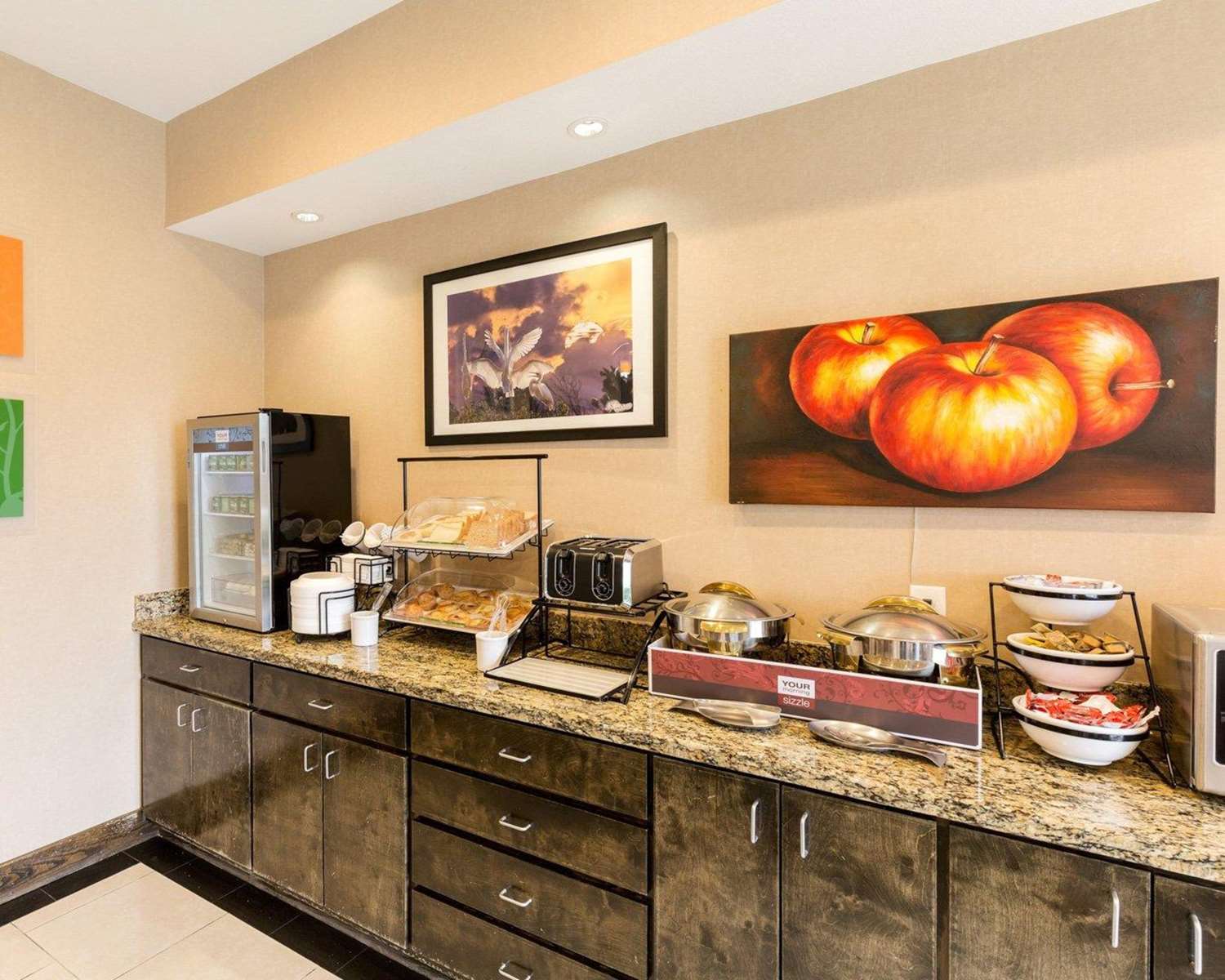 Comfort Inn & Suites Winnie 7/24