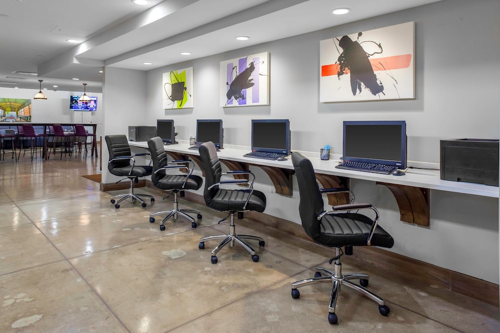 Towneplace Suites By Marriott Dallas Downtown 36/46
