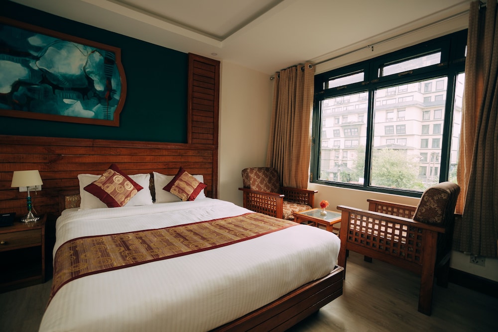 Hotel Tulsi 15/50