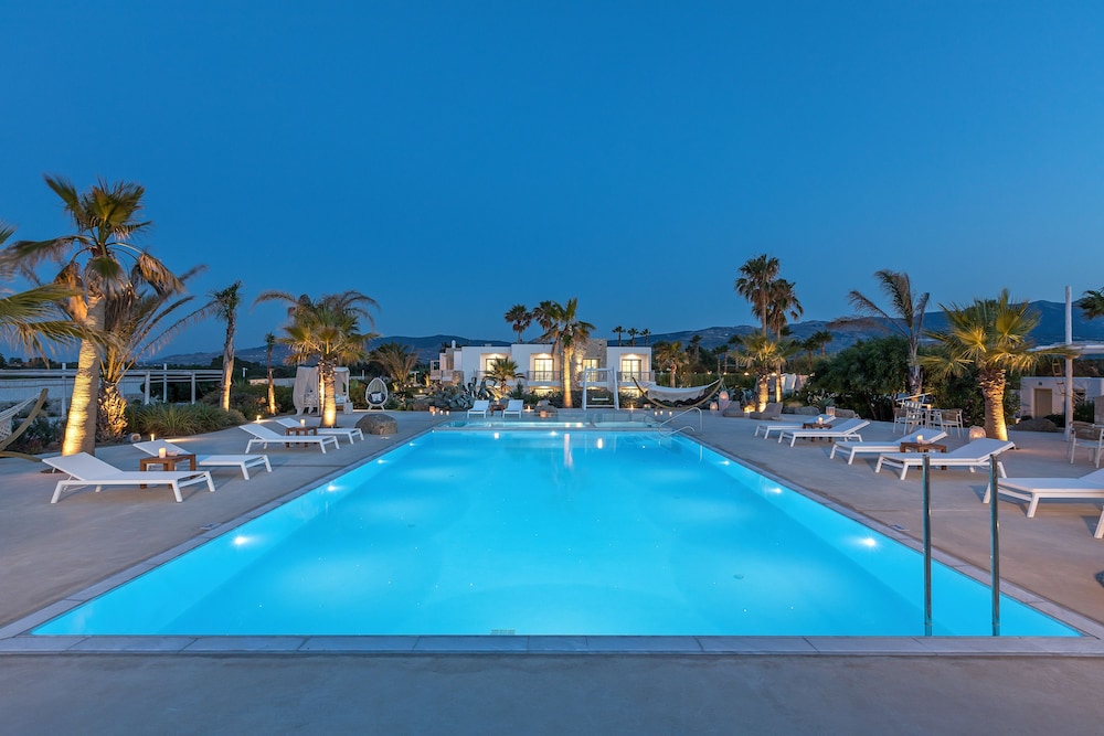 White Pearls Luxury Suites - Adults Only 35/69