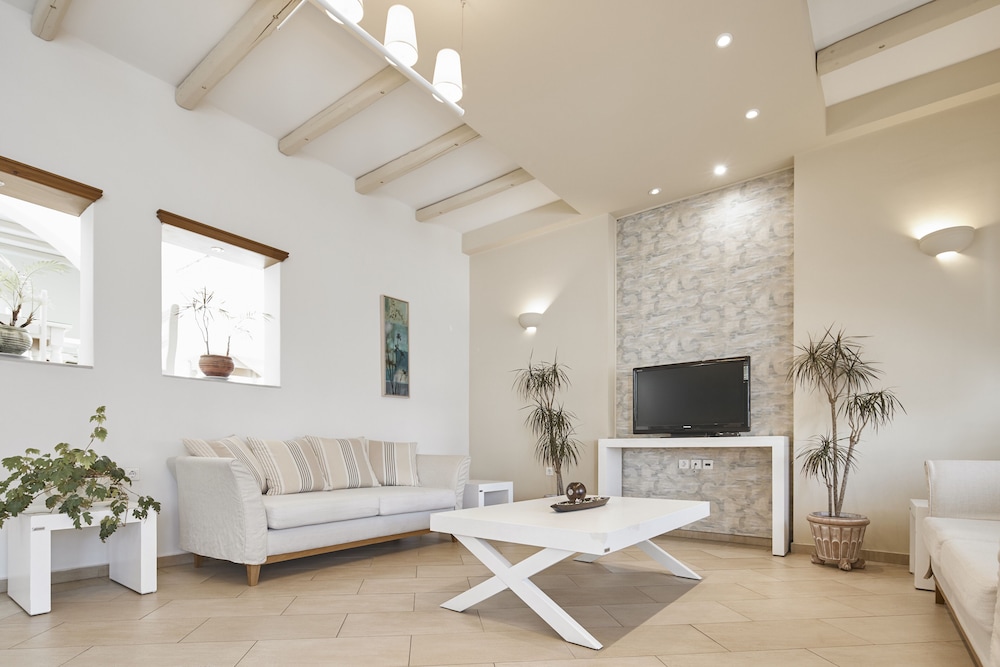 Nissos Thira Hotel 41/62