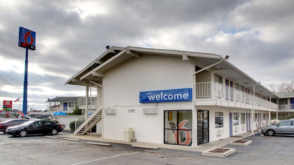 Motel6 Elizabethtown, KY 47/55