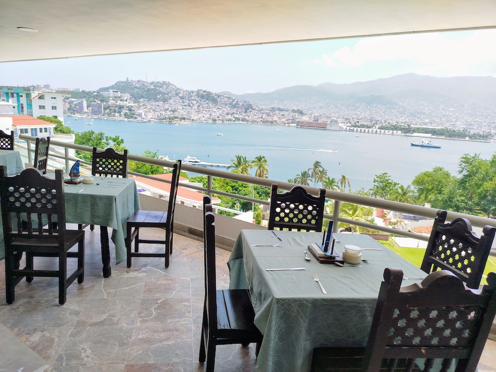 Hotel Aristos Acapulco 35/50