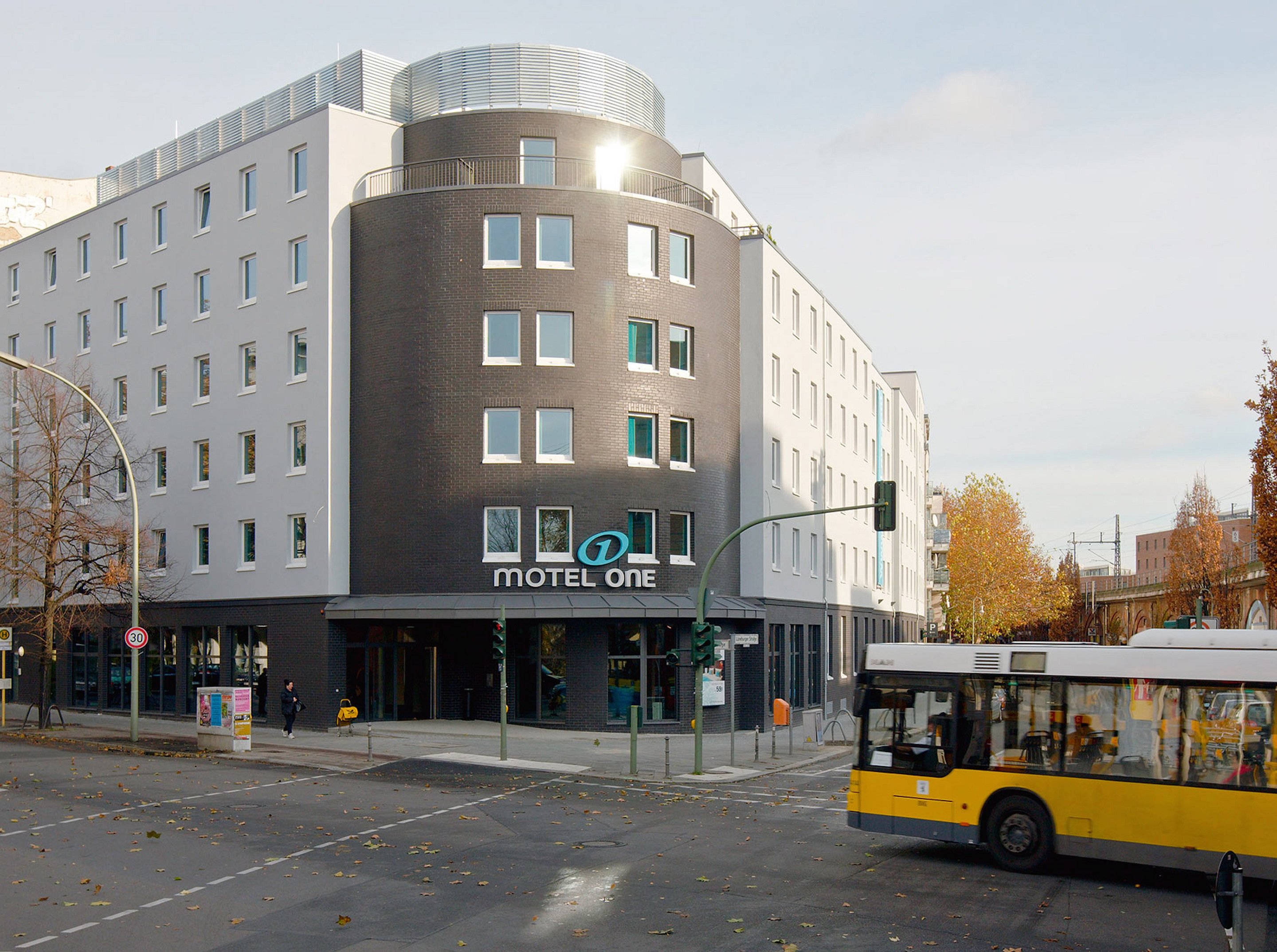 Hotel Motel One Berlin-Bellevue 28/28