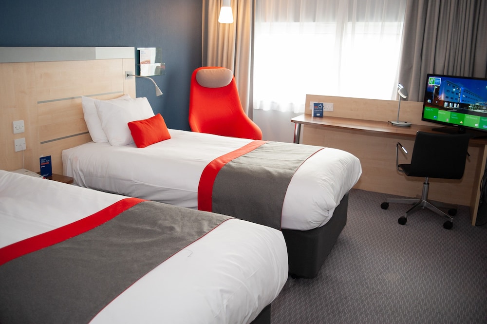 Holiday Inn Express Folkestone Channel Tunnel 17/64