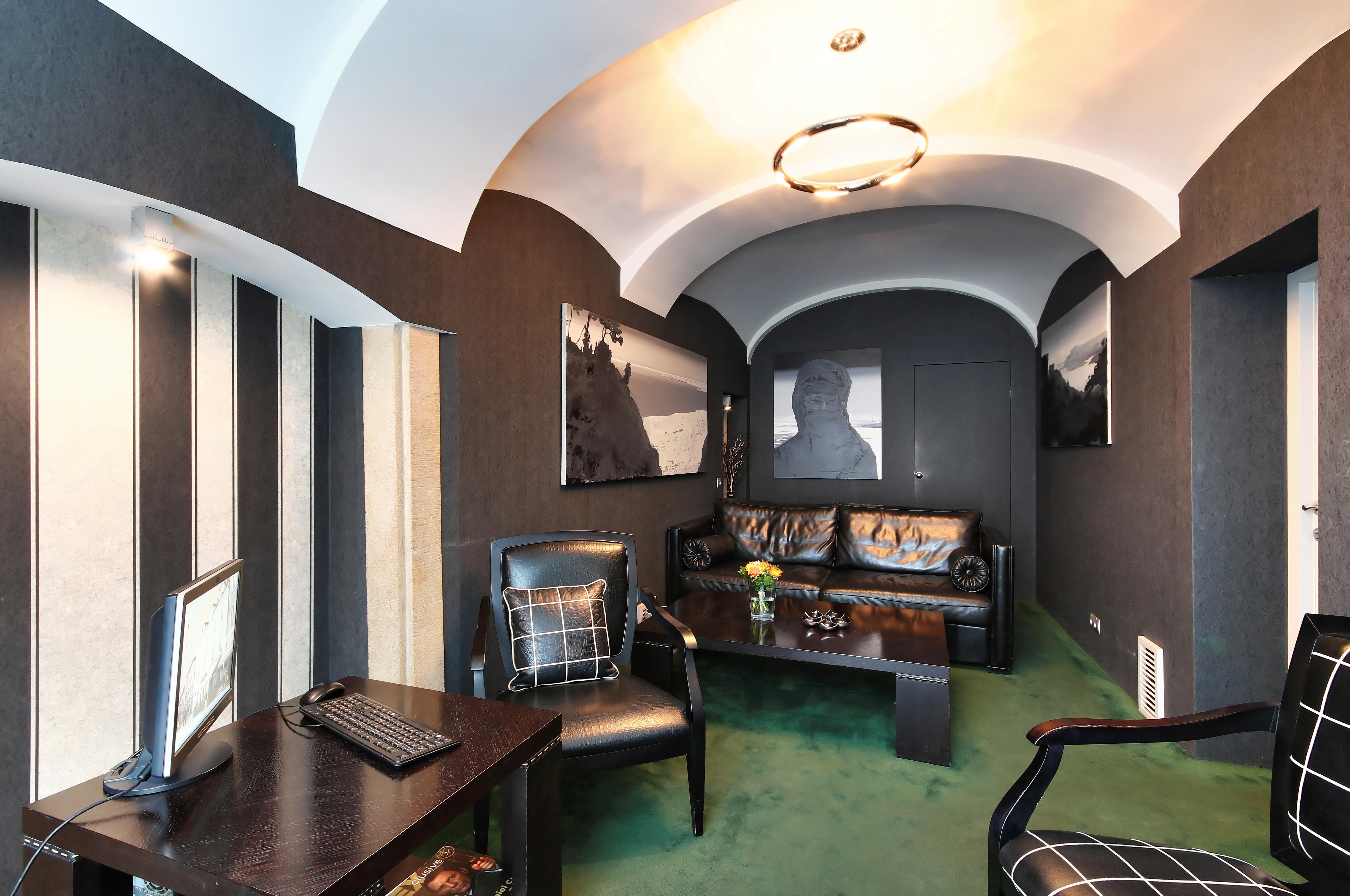 Skaritz Hotel And Residence 21/27