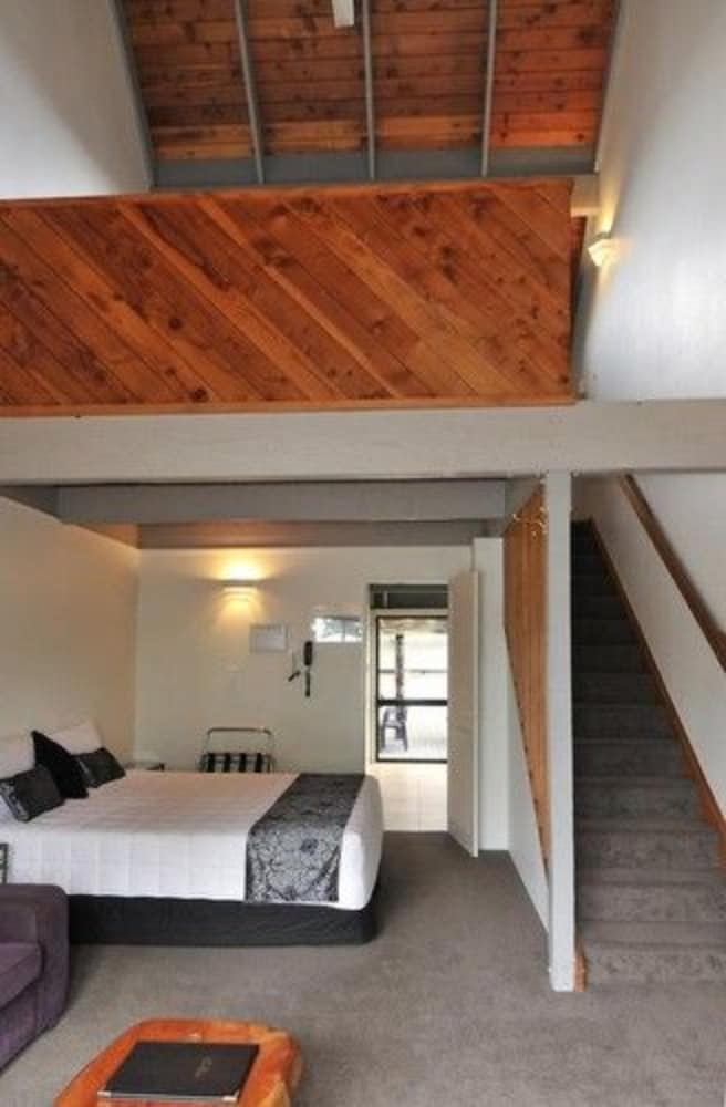 Wylie Court 5/64