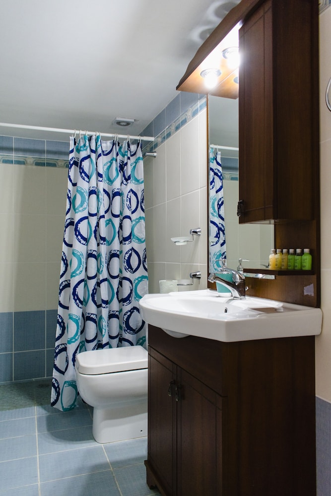 Nikolakakis Rooms Lavrio 65/65