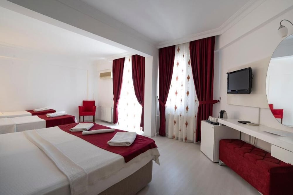 Ayapam Hotel 9/40