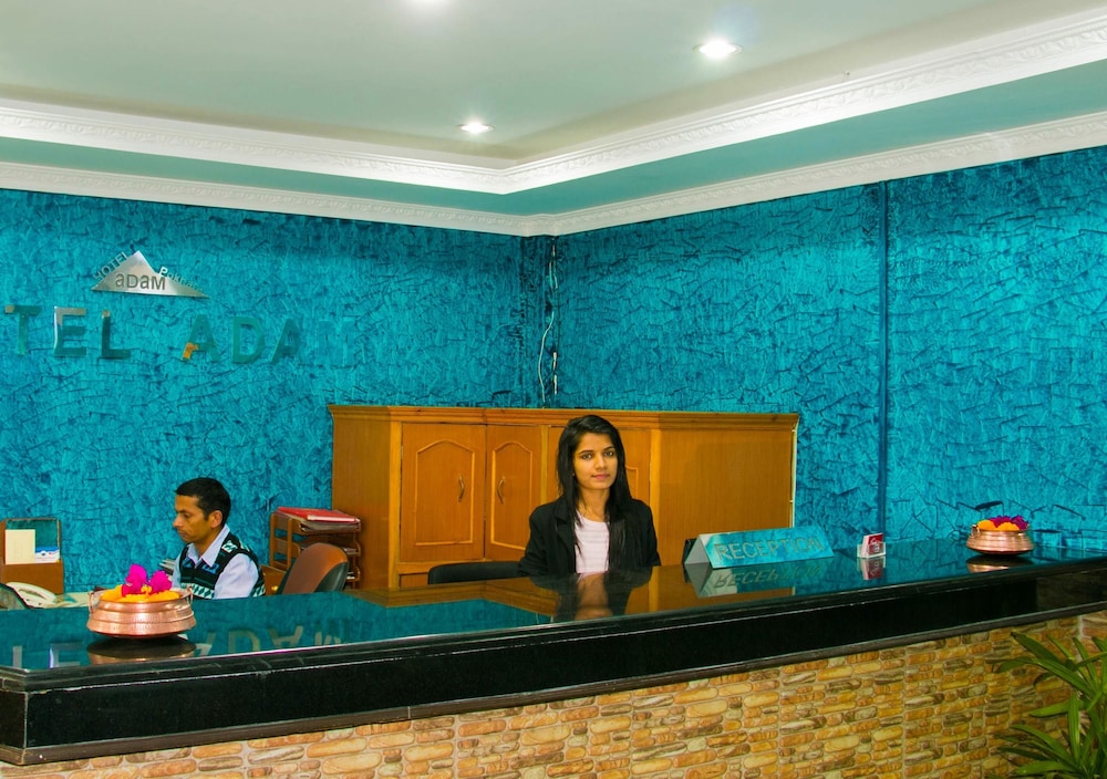 Hotel Adam 7/48