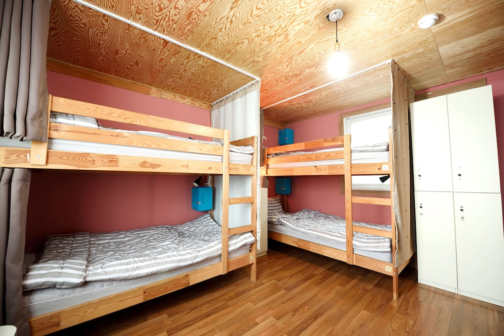 The One Hostel 14/50