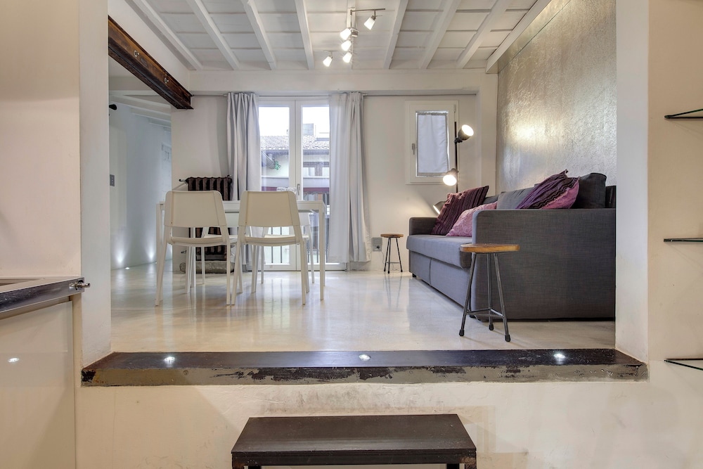 Mamo Florence - Victor Apartment 3/24