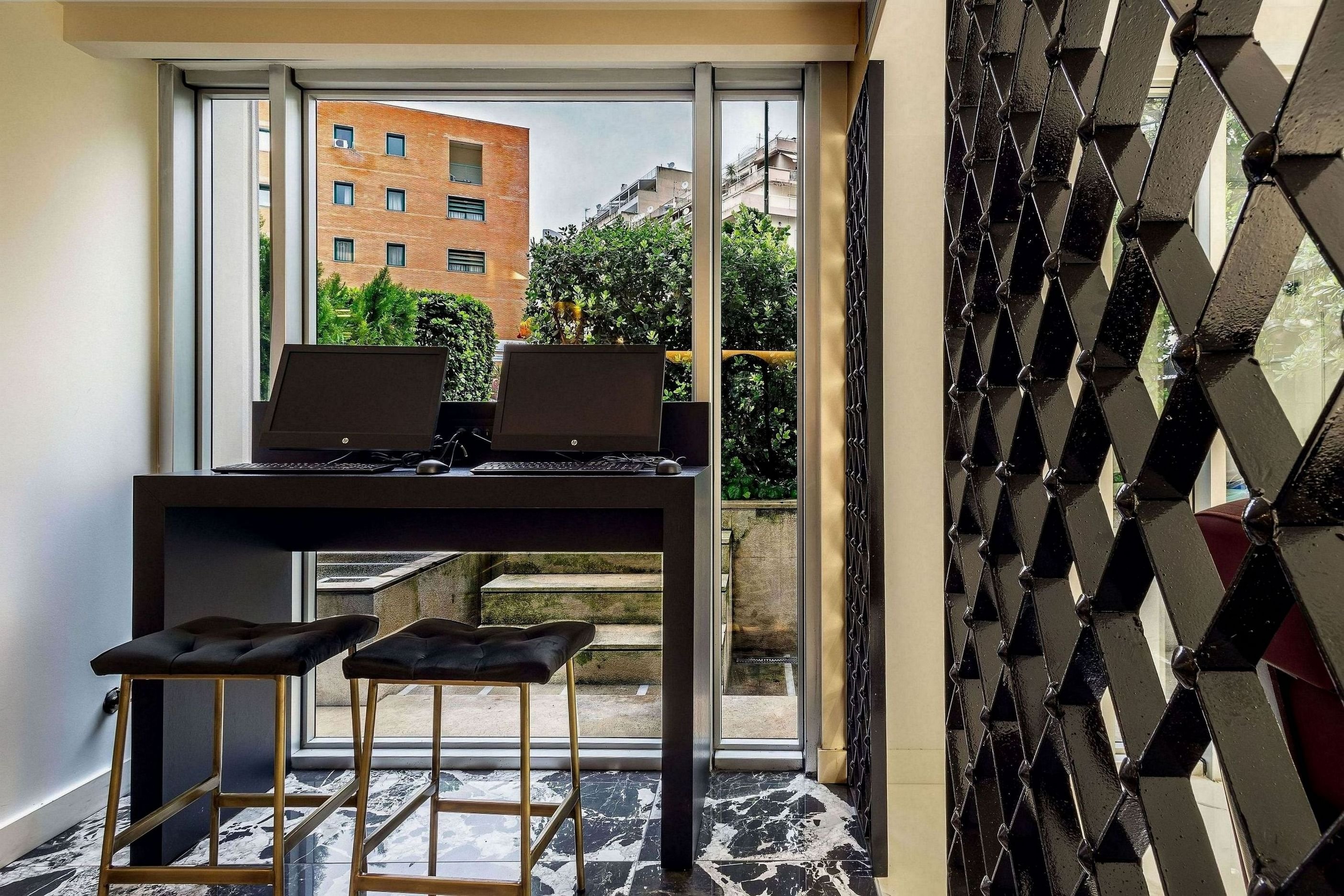 Stratos Hotel Athens, Vassilicos House of Hospitality 36/39