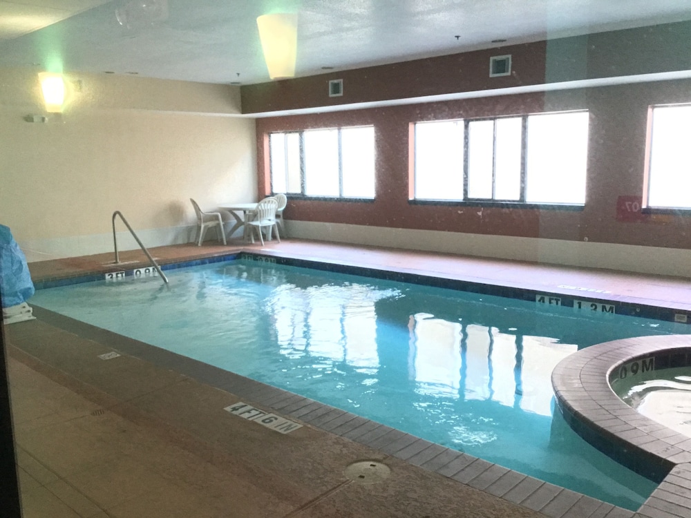 Days Inn By Wyndham Kemah 38/56