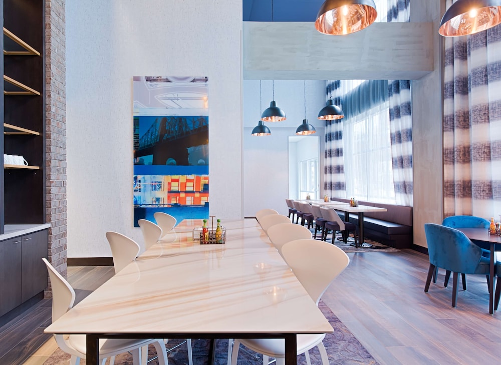 Hyatt Place Long Island City/New York City 56/67