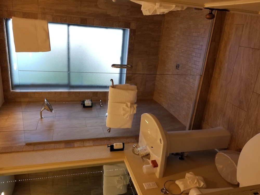 Basin Park Hotel 36/69