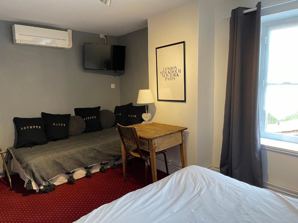 Hotel La Tablee Medievale 8/16