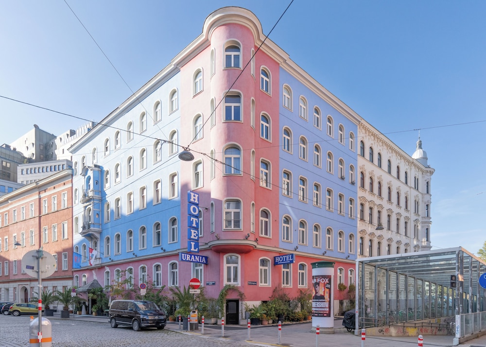 Hotel Urania 77/78
