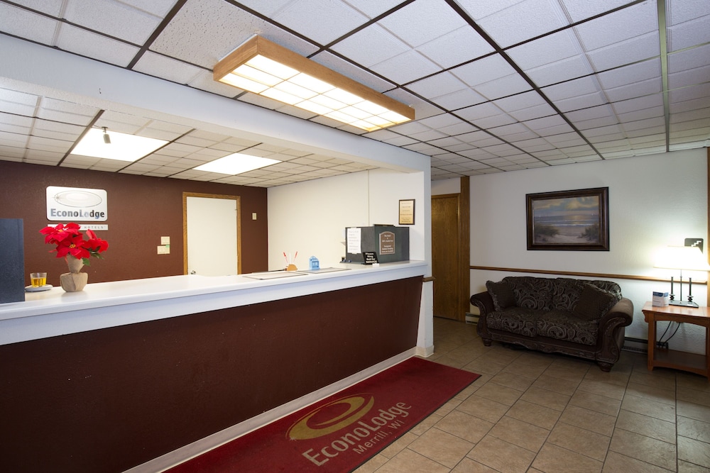 Travelodge by Wyndham Merrill 7/50
