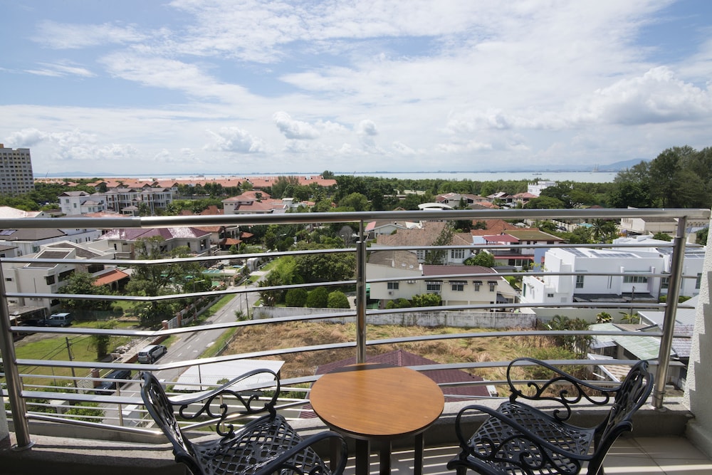 Golden View Serviced Apartment 6/67