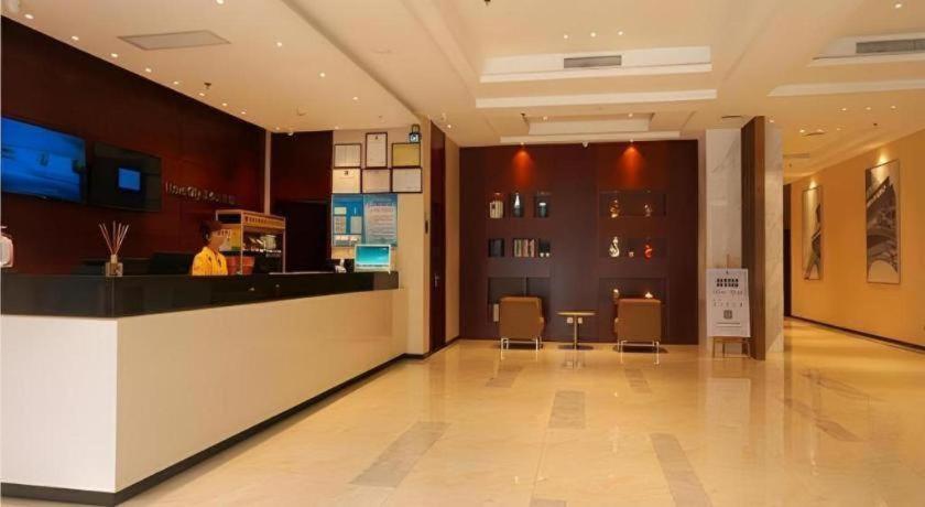 City Comfort Inn (Zhanjiang Middle Renmin Avenue Dingsheng Square) 9/50