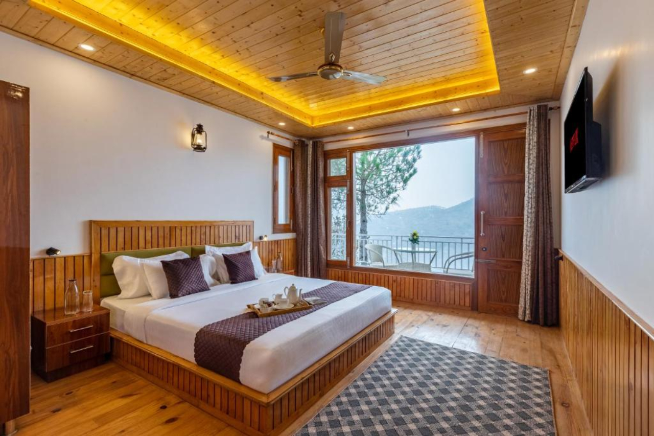 Room at Alaya Stays 5 BHK with Hill View Querencia, KASAULI