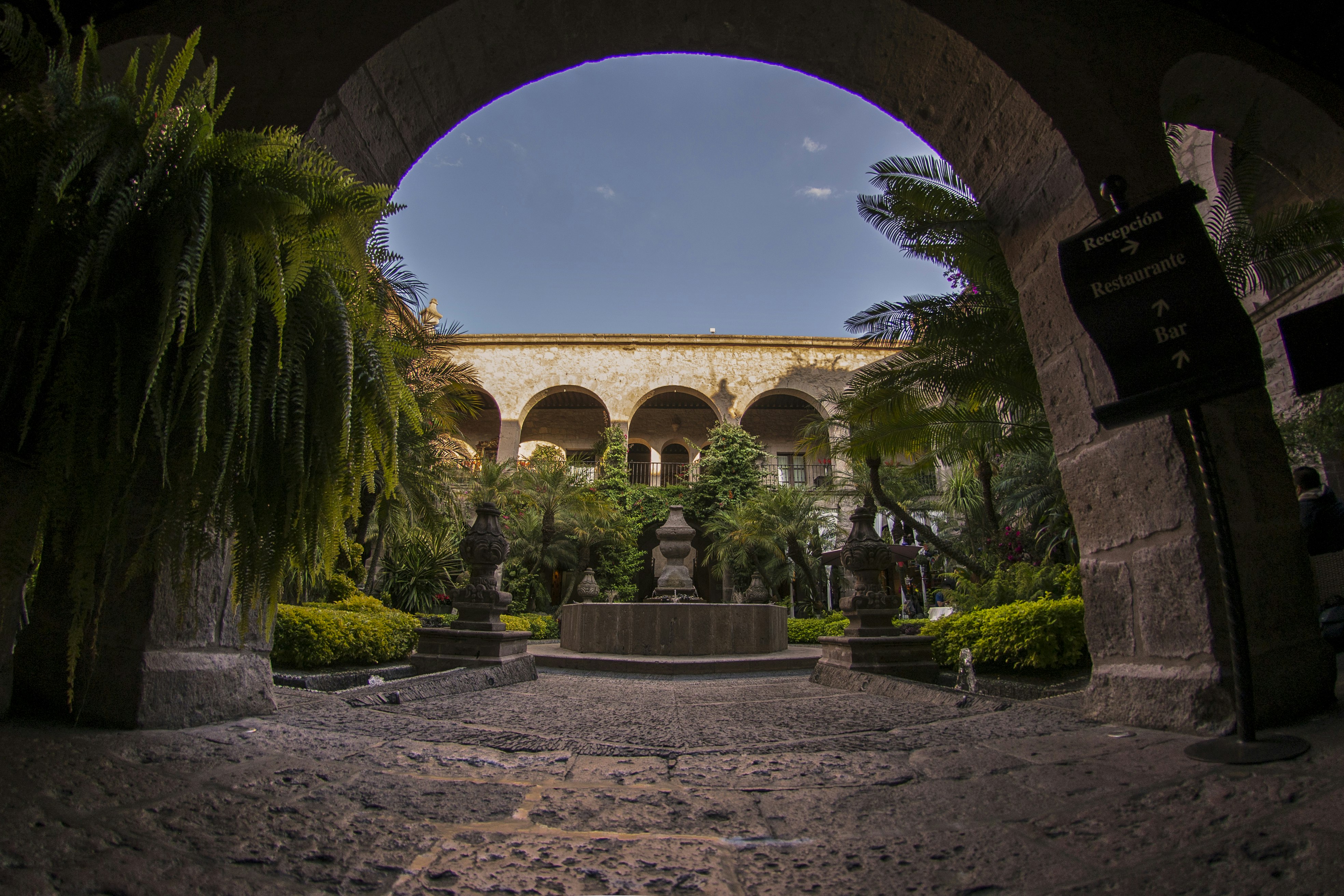 De La Soledad Hotel 56/67