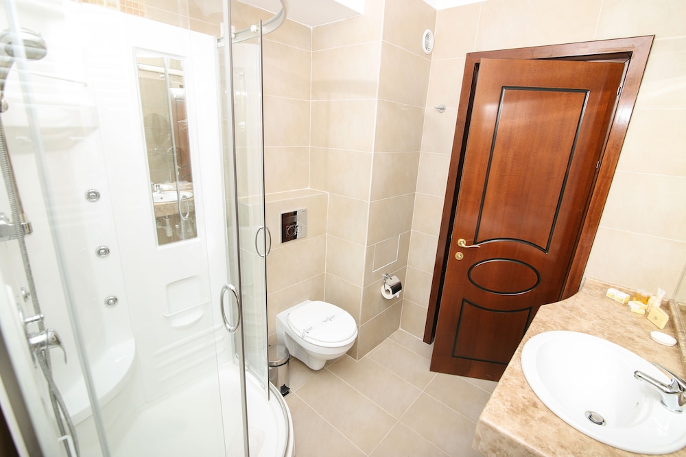 Hotel Carmen 32/32