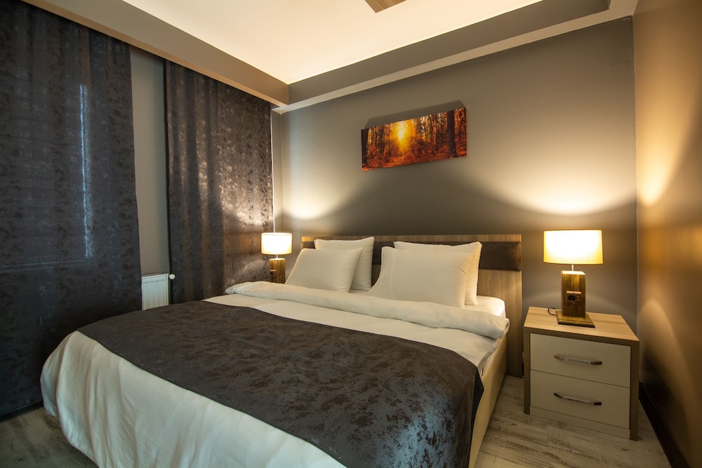 Staron Otel 24/34