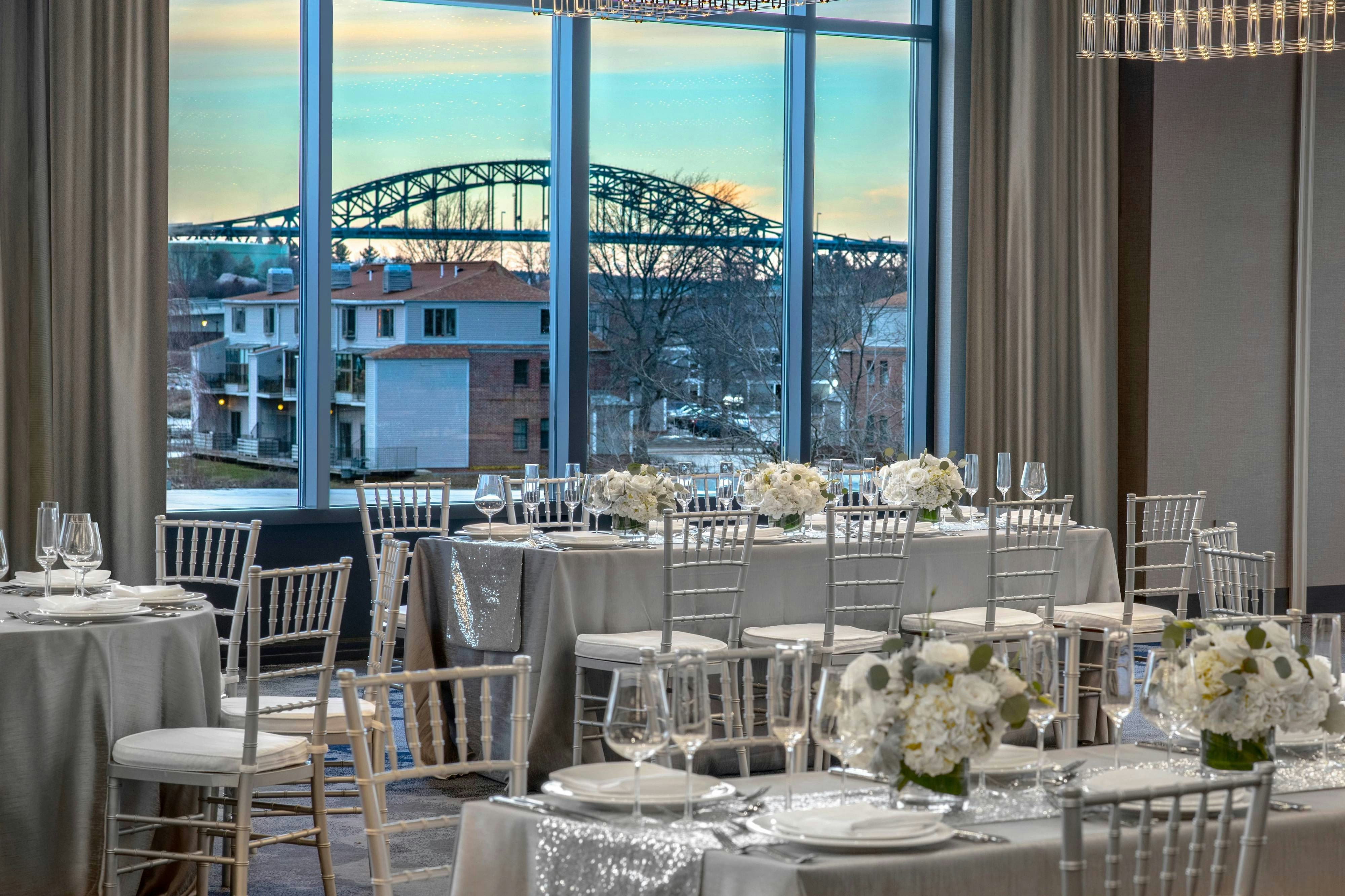 Ac Hotel By Marriott Portsmouth Downtown/Waterfront 48/77
