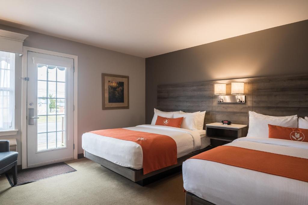 Drive Up, 2 Queen Beds, Pet Friendly