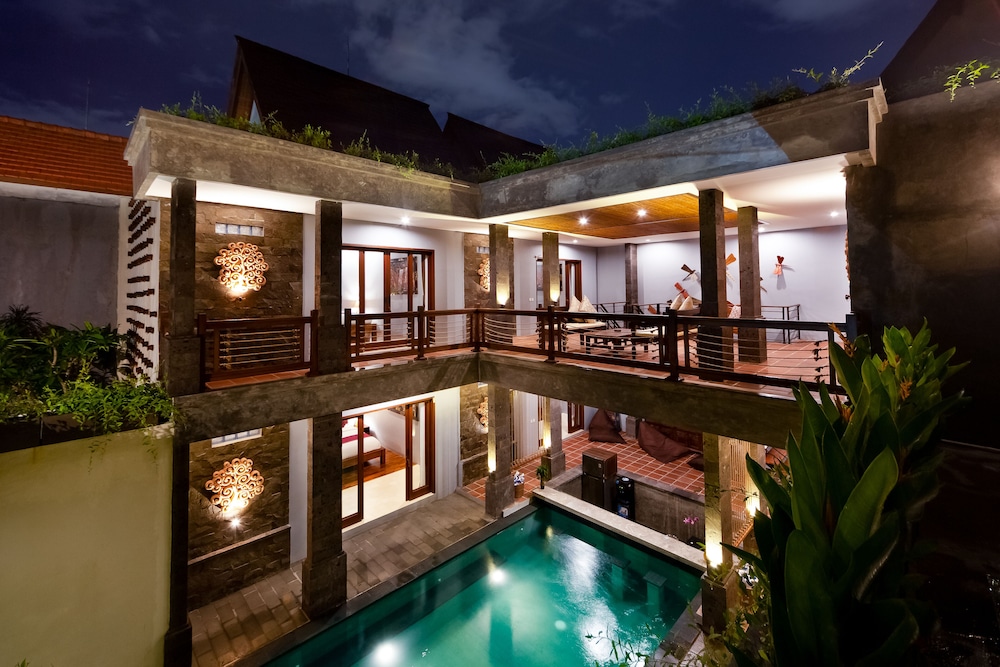 Kusuma Living and Villa Seminyak in Denpasar