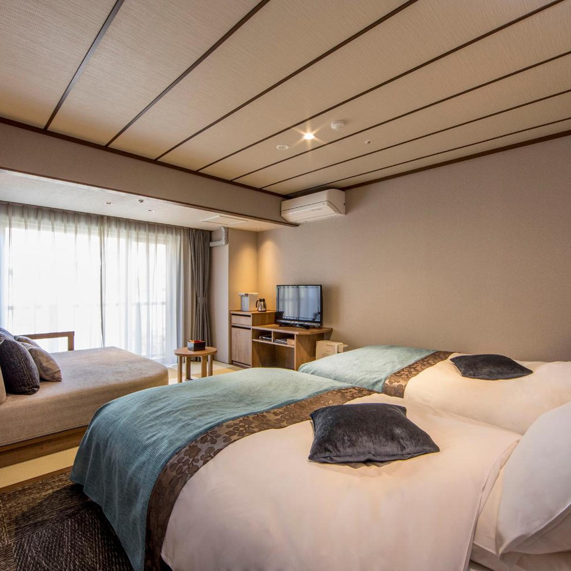 Room, Twin Beds, Valley View, Tatami
