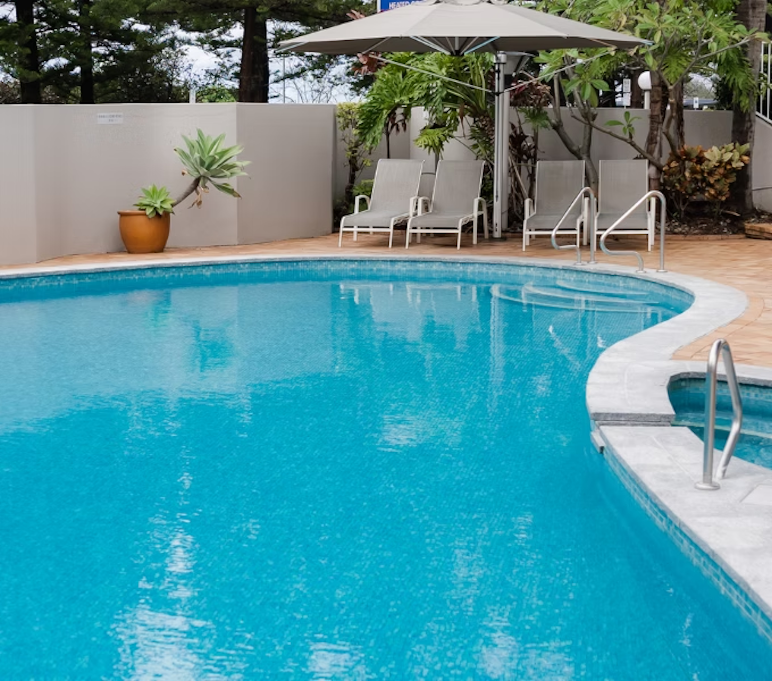 CASHELMARA BEACHFRONT APARTMENTS 28/28