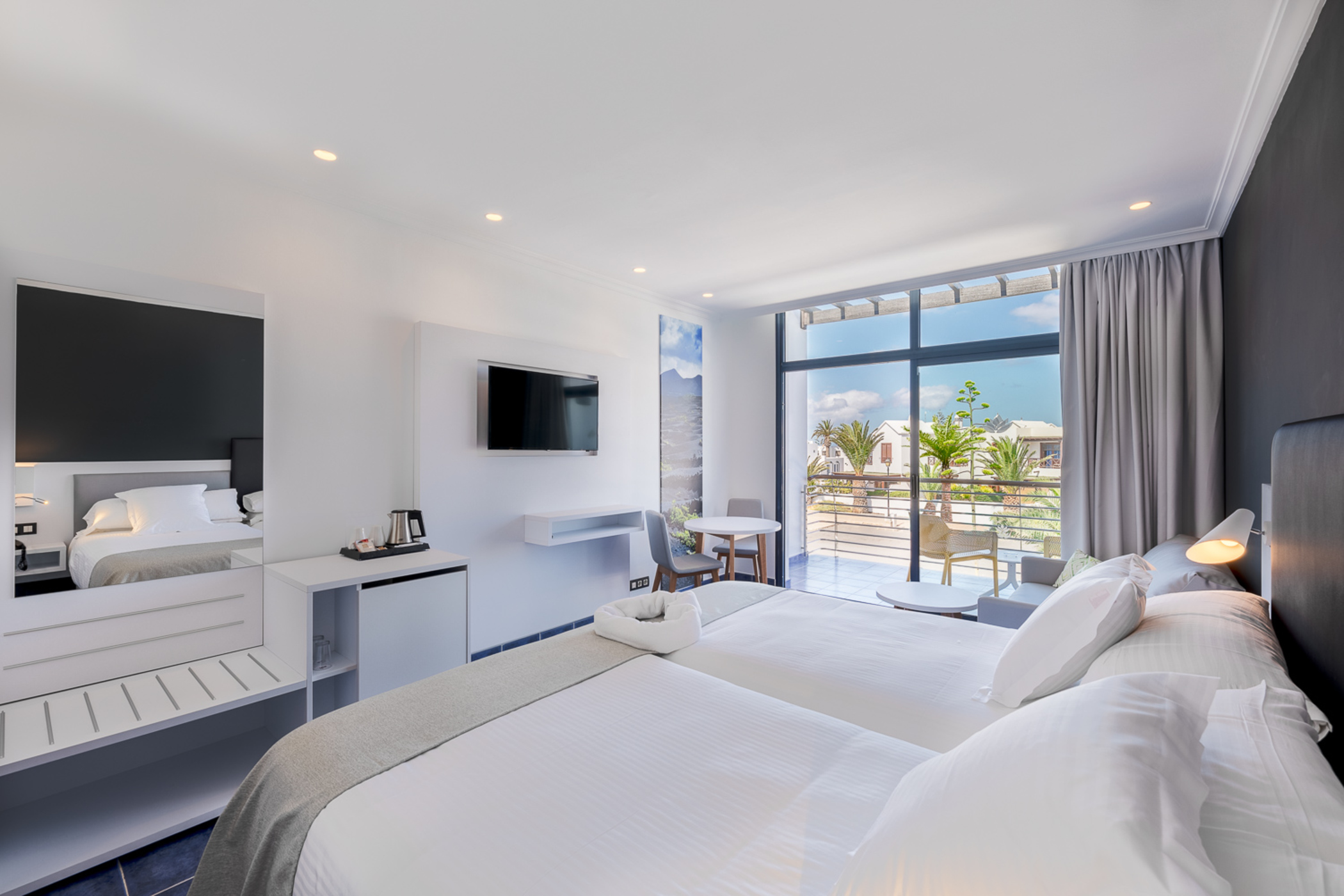 Room, Double Bed, Pool View