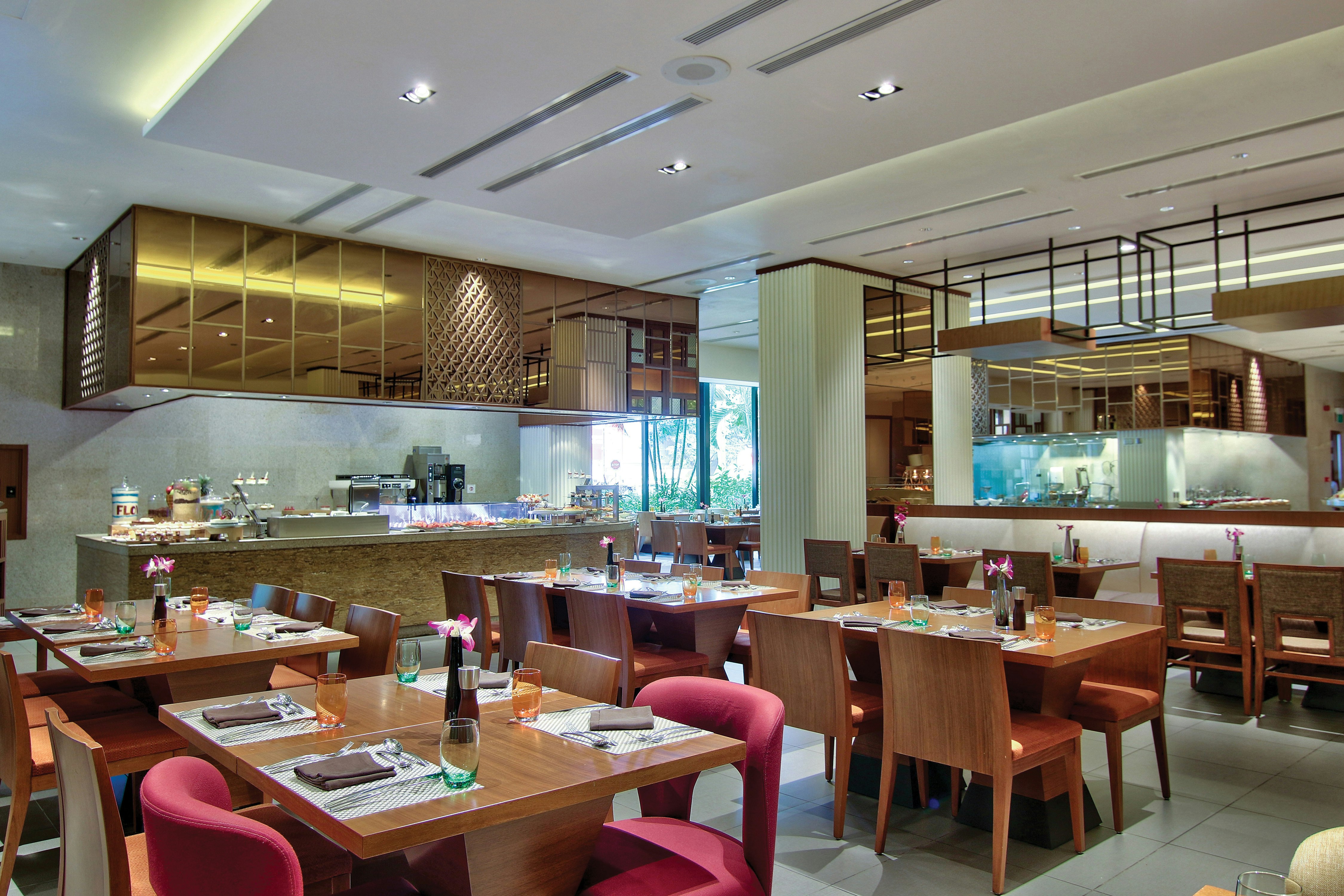 Hilton Colombo Residence 65/83