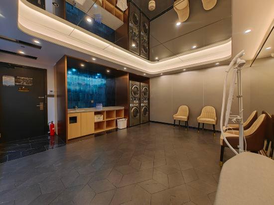 6698 Crystal Hotel (Hangzhou Sijiqing) 24/53
