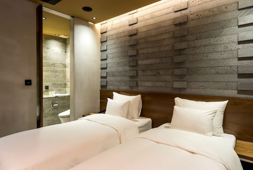 Hotel the Designers Dongdaemun 11/75