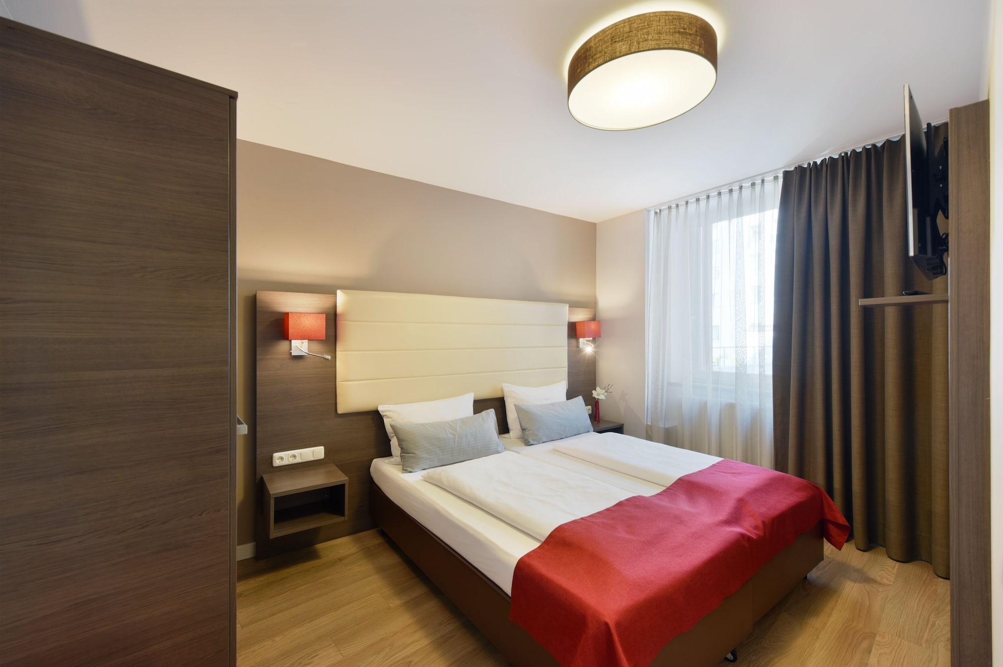 1 BEDROOM, 2 ROOMS, APARTMENT, LIVING AREA