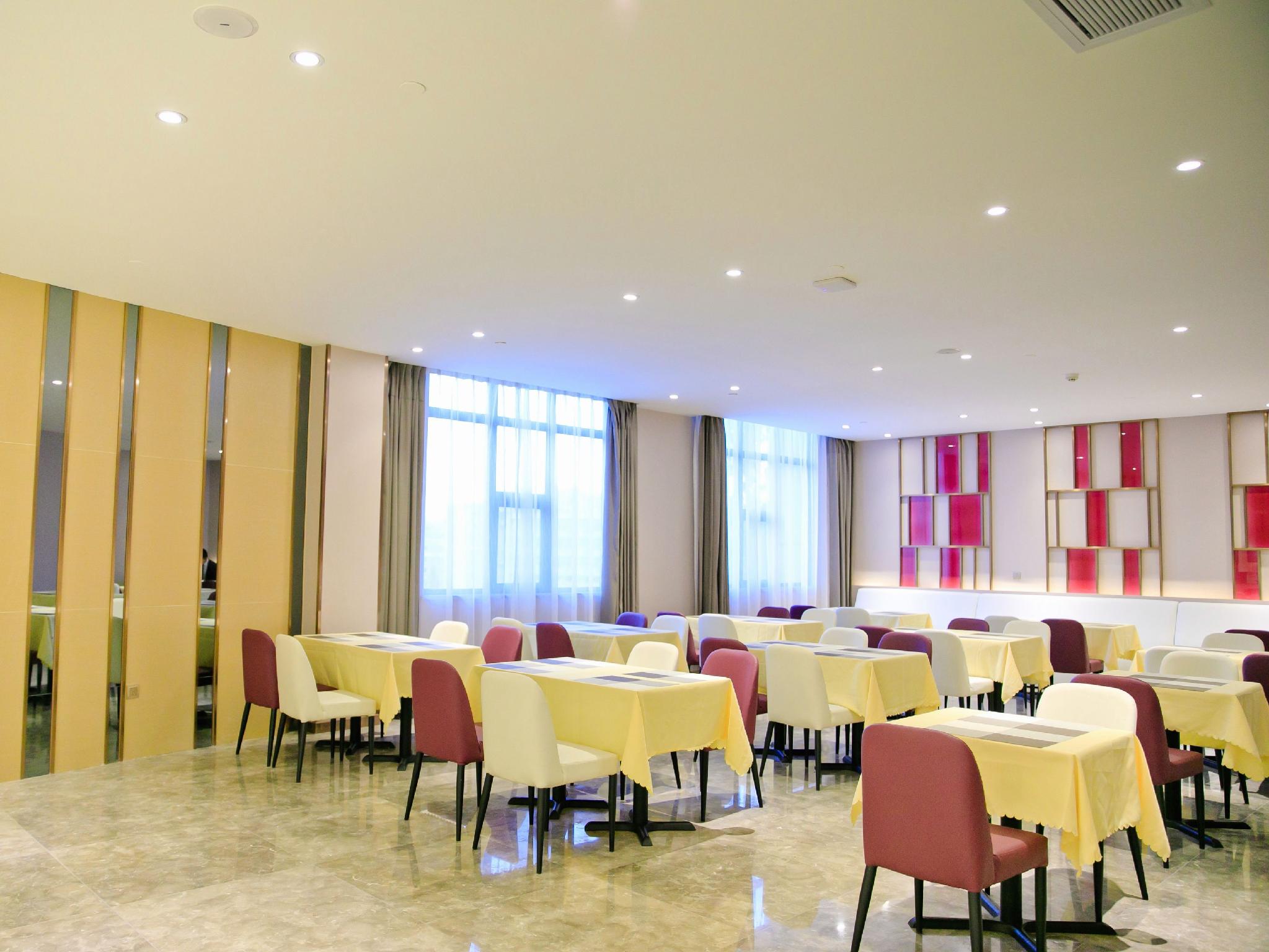 Lavande Hotel (Guangzhou Baiyun Yongtai Metro Station Anhuahui) 38/44