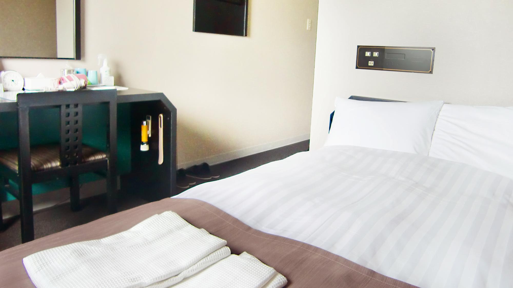 Semi Room, Economy, Double Bed