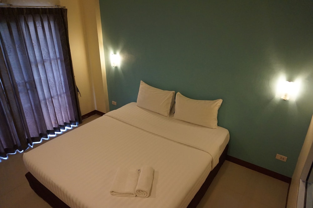 Panwalee Hotel 39/64