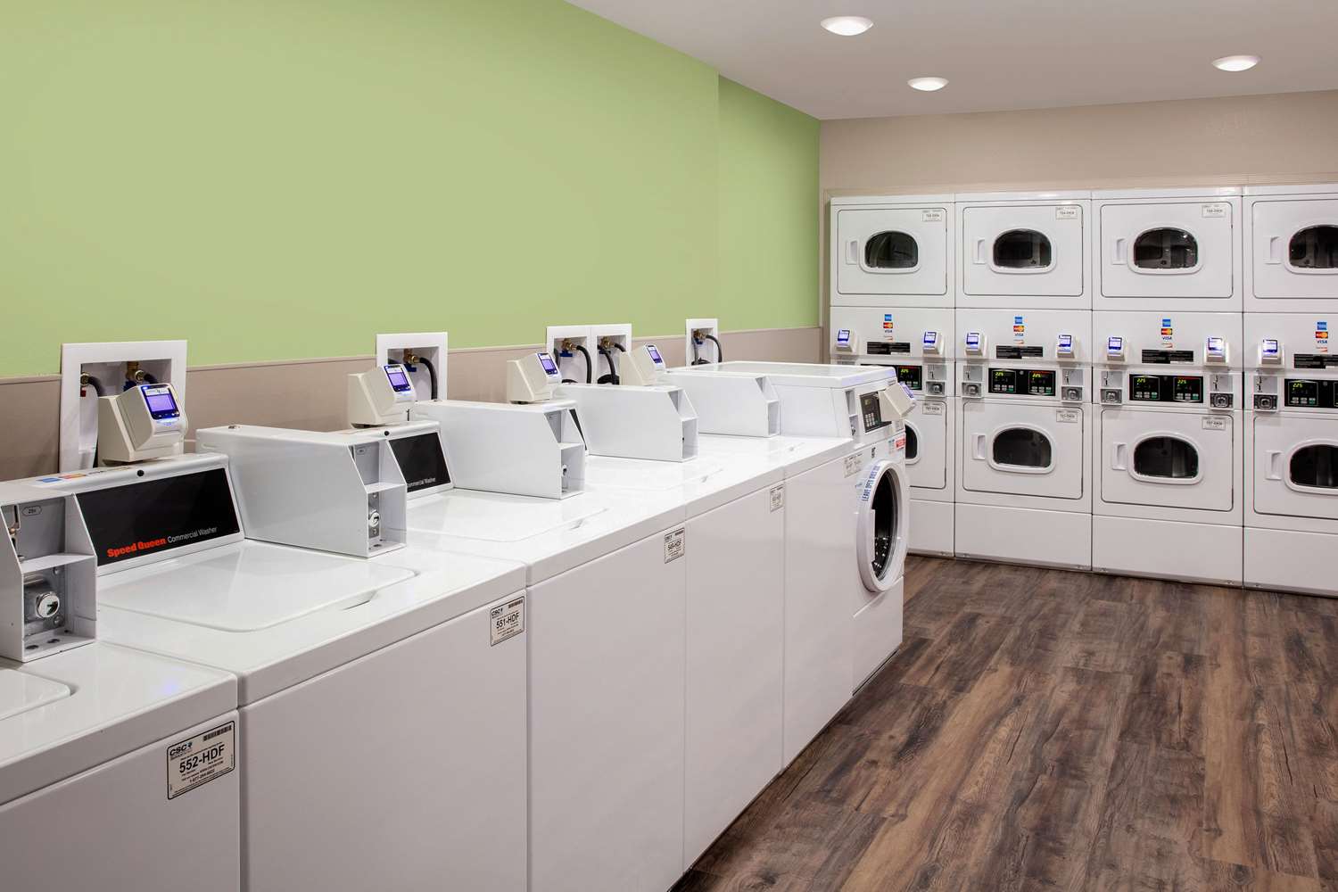 WoodSpring Suites Washington DC East Arena Drive 8/9