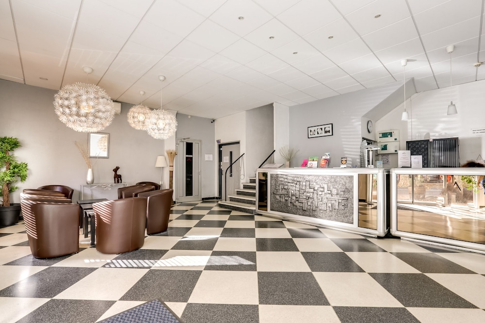 lobby
